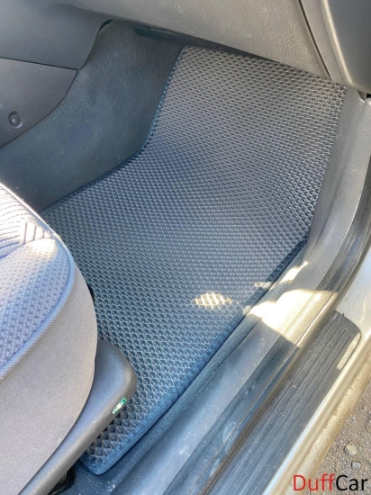 Автомобильные коврики Toyota Avensis I (T220) Седан (1997 - 2003)